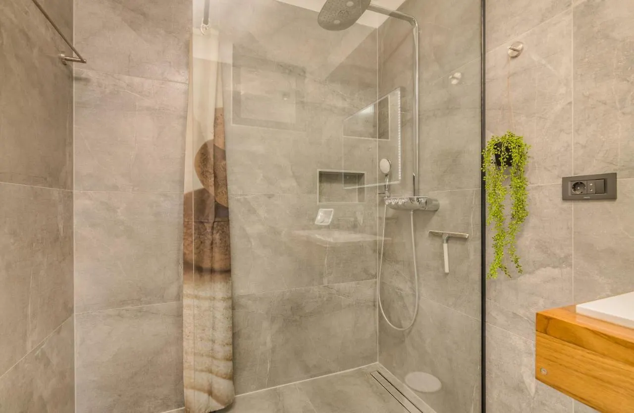 Luxury Villa Weiss - Malinska - Heated Pool - Central Floor Heating In Winter - Osmosis System In Kitchen