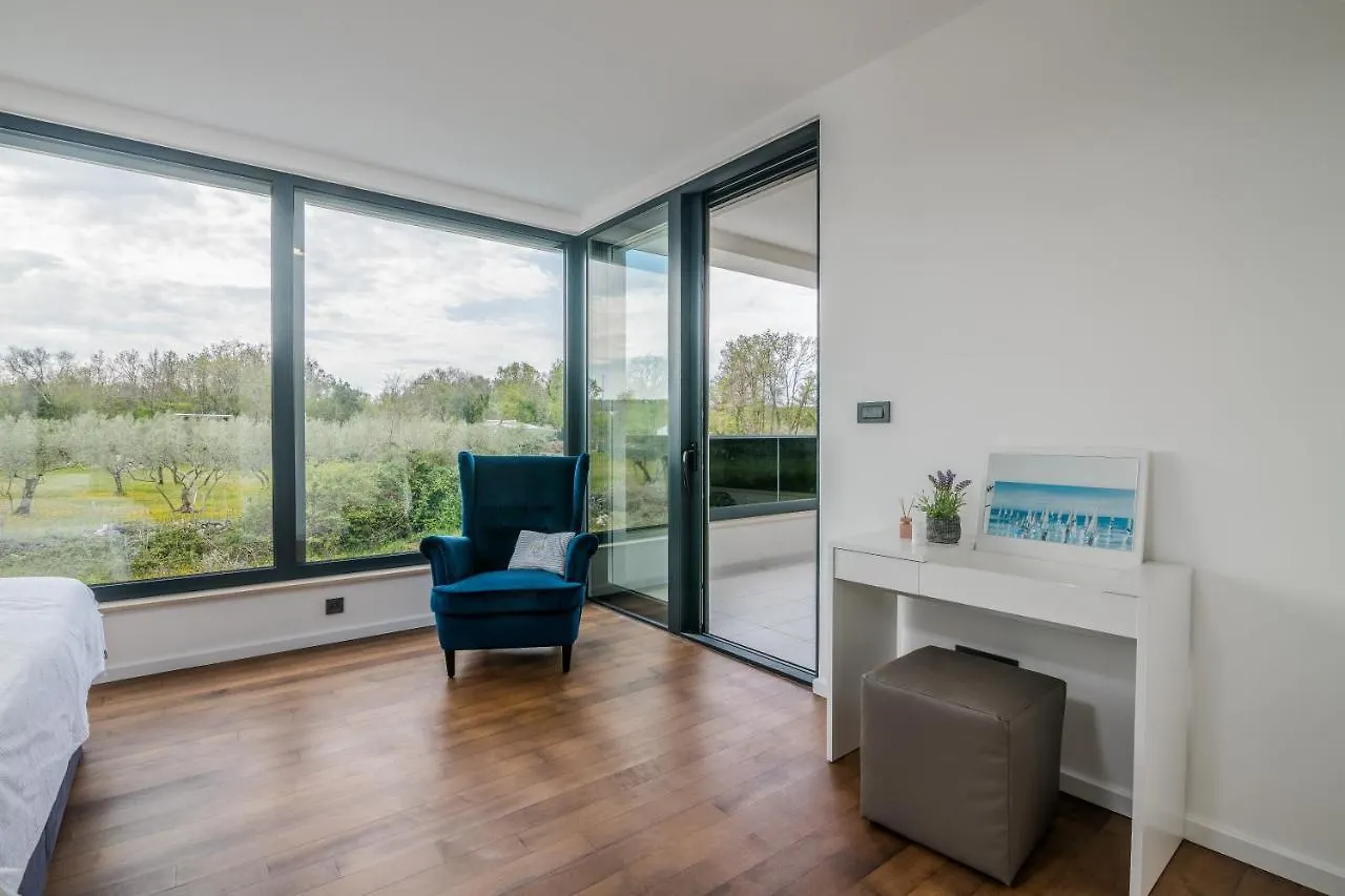 Luxury Villa Weiss - Malinska - Heated Pool - Central Floor Heating In Winter - Osmosis System In Kitchen Croatia