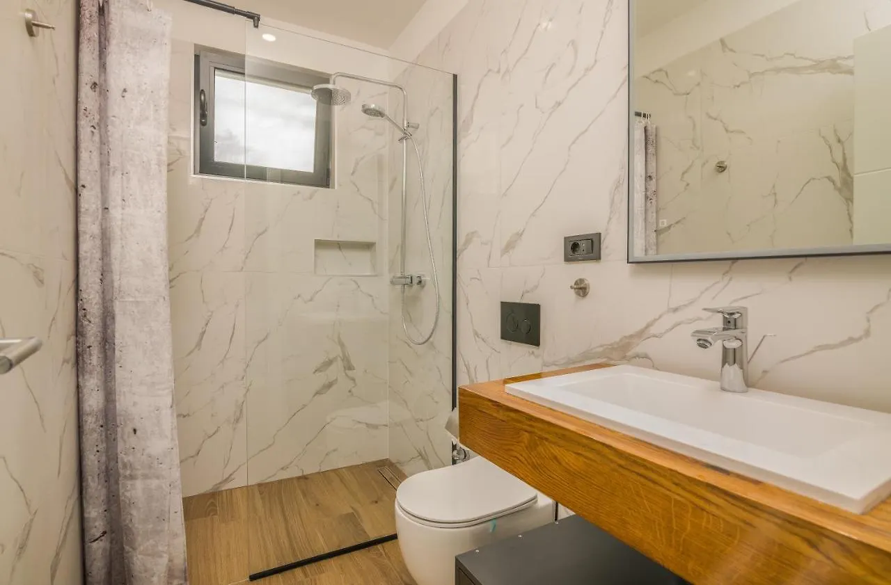Luxury Villa Weiss - Malinska - Heated Pool - Central Floor Heating In Winter - Osmosis System In Kitchen