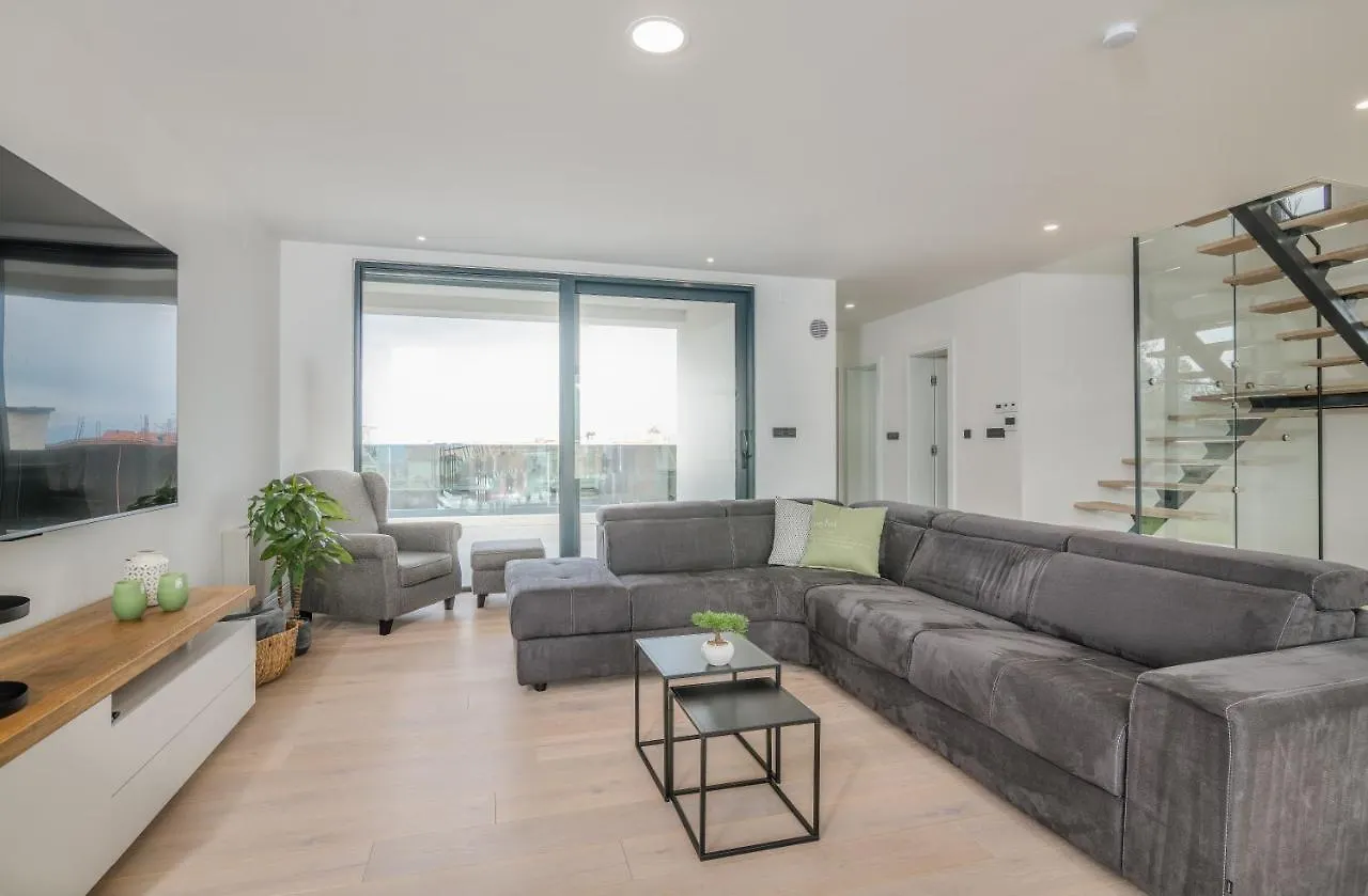Luxury Villa Weiss - Malinska - Heated Pool - Central Floor Heating In Winter - Osmosis System In Kitchen